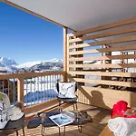 Phoenix B By Leavetown Vacations *