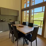 Phoenix B By Leavetown Vacations Resort